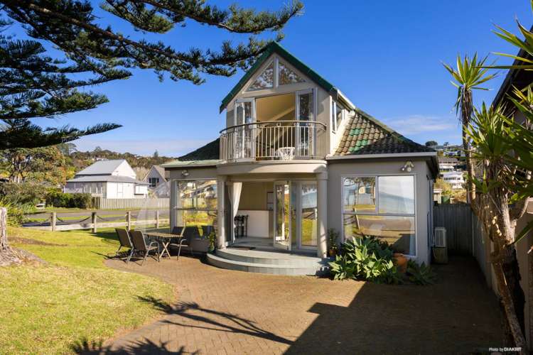 39 Arkles Strand Arkles Bay_15