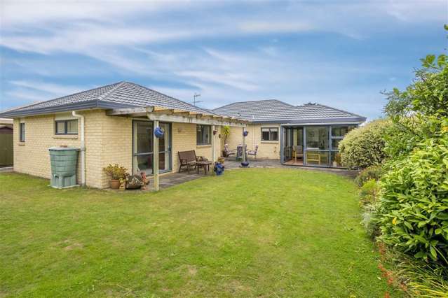 24 Barrett Drive Waikanae Beach_1