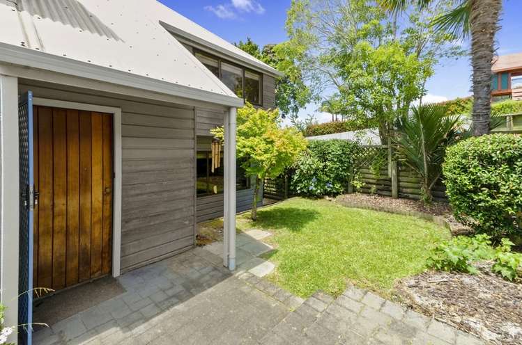 2/54 Alexander Street Cockle Bay_23