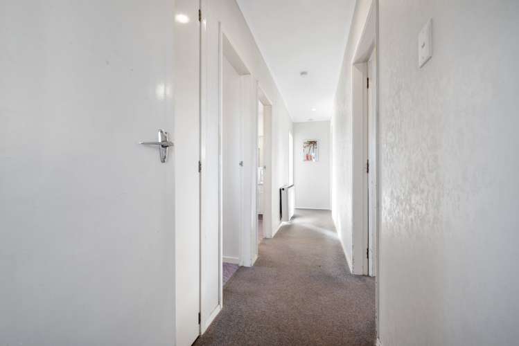 5 Moana Crescent Redwoodtown_16