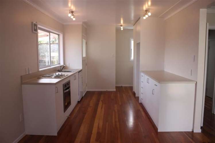 37 Vodanovich Road Te Atatu South_8