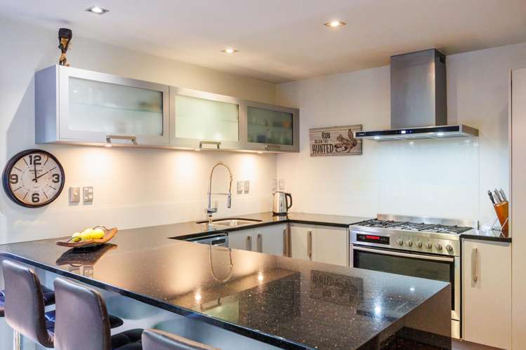 181A Fitzherbert Avenue West End_11