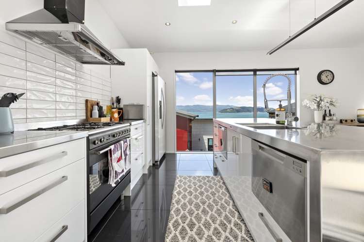 5 Satchell Way Kaiwharawhara_5