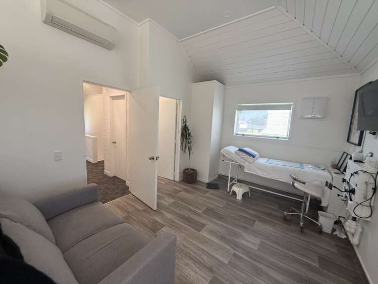 Level 1, 319 Cameron Road Tauranga Central_6