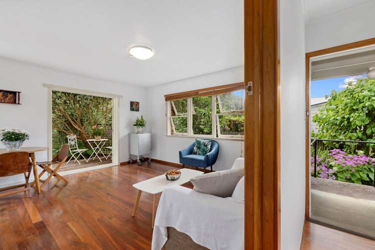 2/65 Church Street Devonport_2