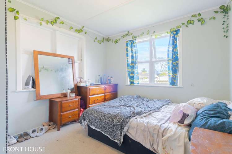 5 Manston Road Mangere_10