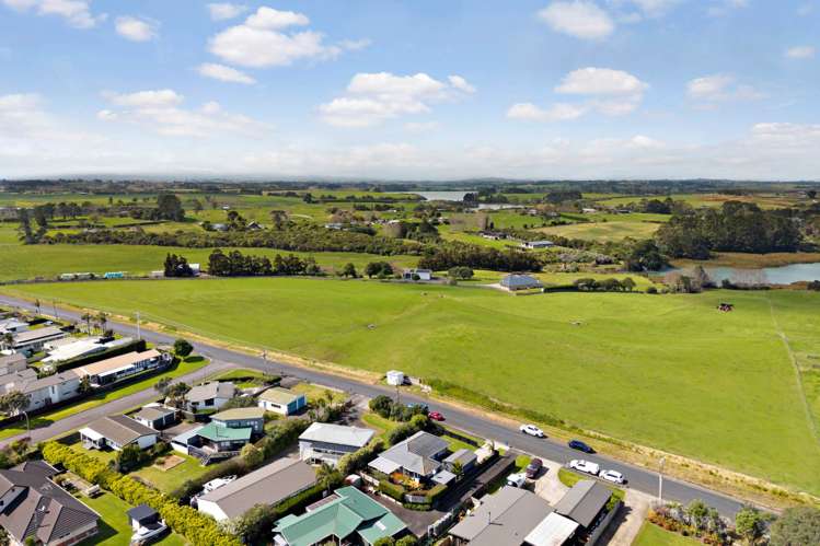 76A Wharf Road Clarks Beach_36