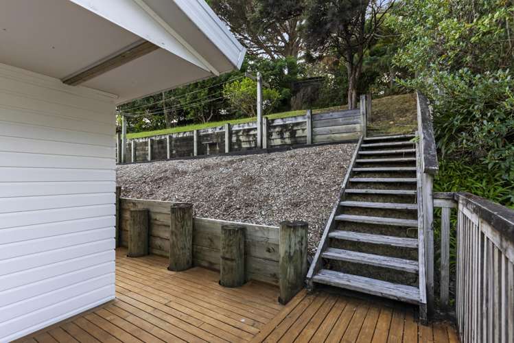 105 Waitakere Road Waitakere_23