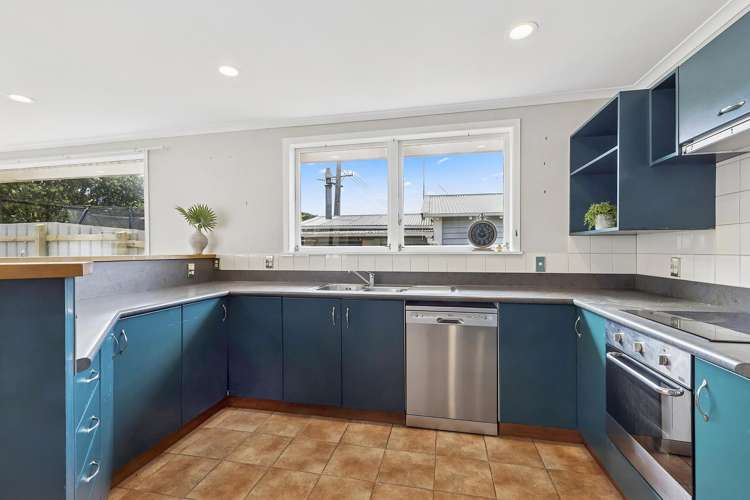 8 Te Motu Road Pukerua Bay_6