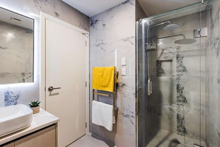 2/21 Hazards Road Weymouth_6