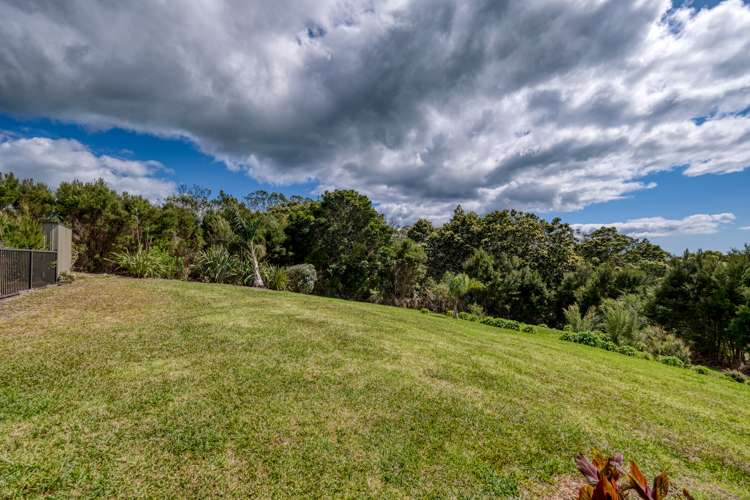 19 Sunrise Place Cable Bay_52