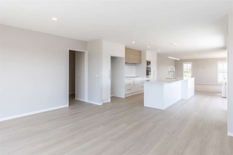 14 Whitehall Drive Springlands_8