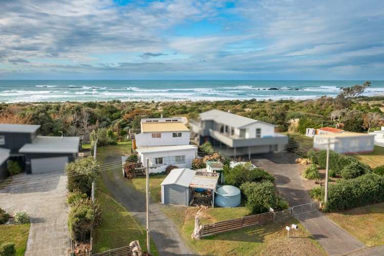 3 Palmer Place Taieri Mouth_2