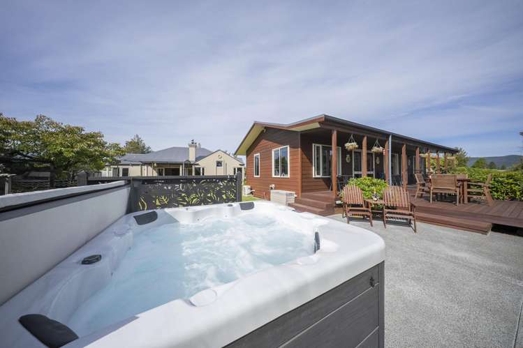 13 and 15 Melland Place Te Anau_15