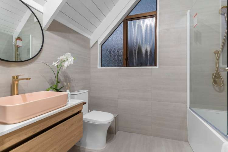 2/16 Matipo Road Mairangi Bay_32