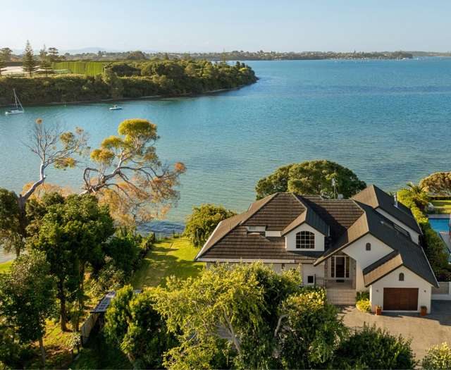 Pohutukawa Point