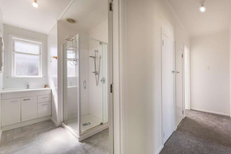 2 Firth Place Awapuni_16