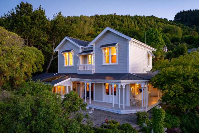 Noisy Dinners, Quiet Sundays - A Home with Heart!