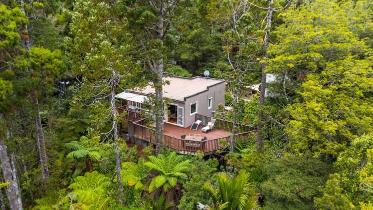 49 Whatipu Road Huia_13