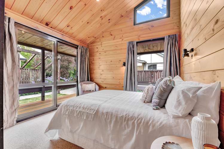 2/238 Estuary Road South New Brighton_9