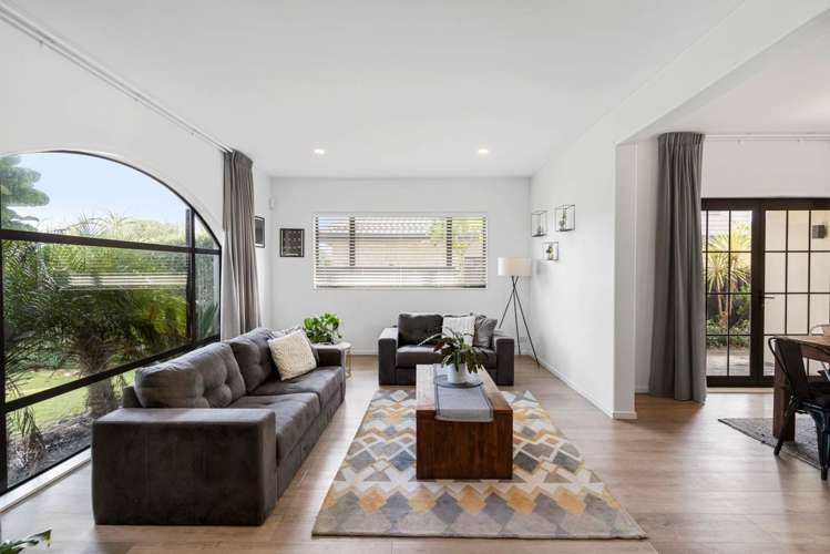 19 Pine Harbour Parade Beachlands_7