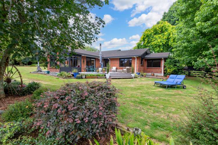 572 Pinnacle Hill Road Bombay_24