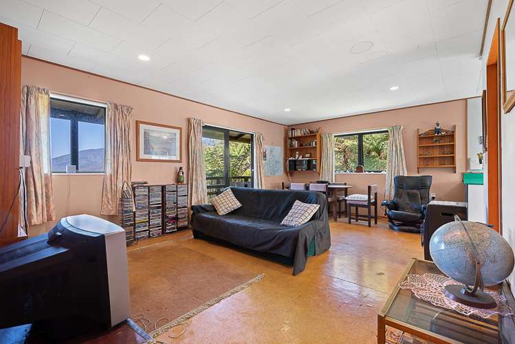 Nikau Bay Kenepuru Sound_11