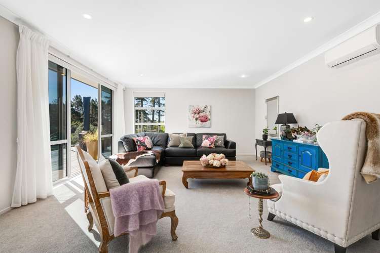 45 Manuka Grove Helensville_9