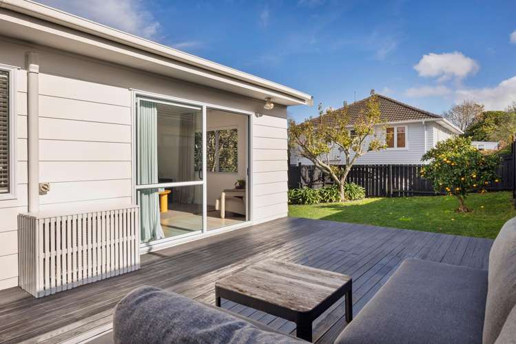 6B Lorraine Avenue Mount Albert_6
