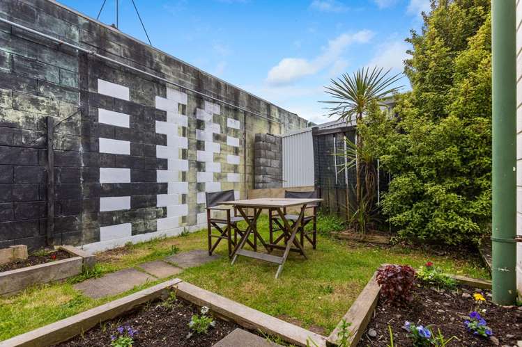 8/68 Whiteley Street Moturoa_14