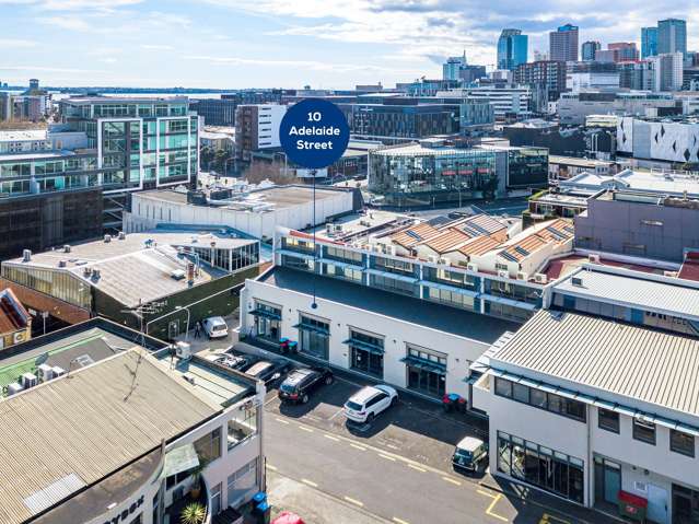 Stylish city-fringe unit with serious X-factor