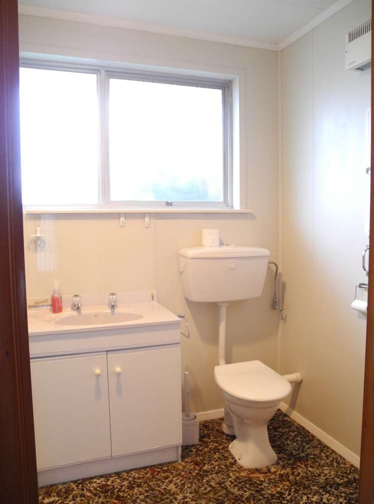 2/35 Dee Street Seaview_9