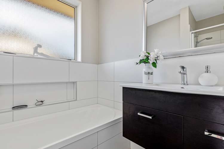 2/160 Halswell Road Hillmorton_8