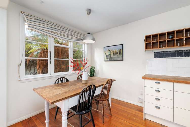 14 Wilding Street Saint Martins_5