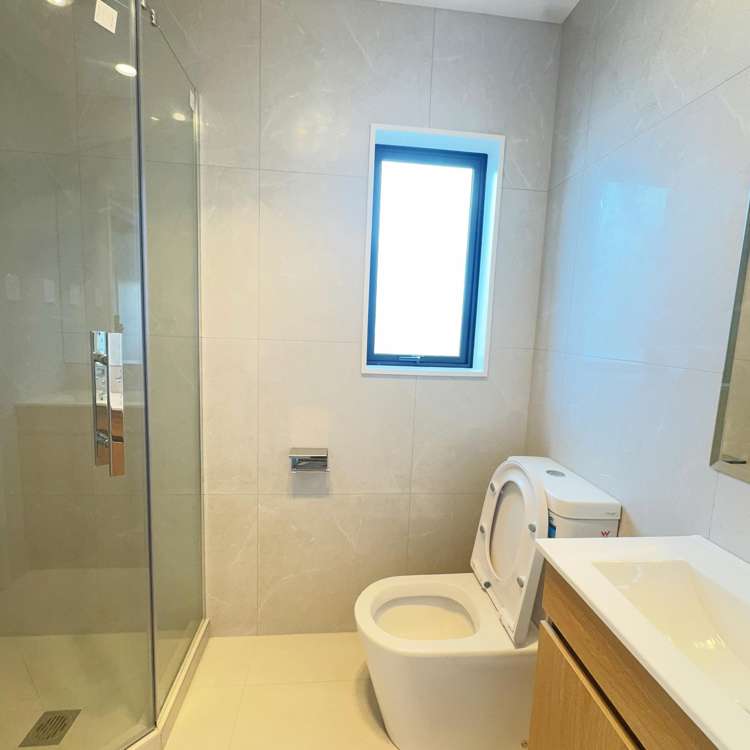 7/2a Mantra Road Massey_11