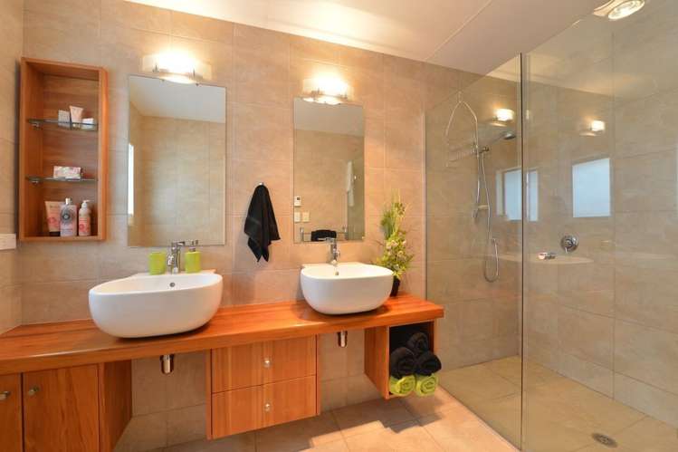 398 State Highway 1 Otaika_14