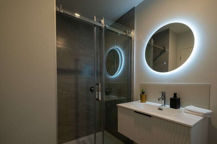 36 Te Ara Wai Mangere East_4