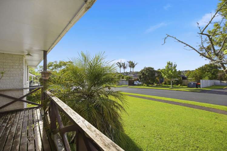 2/1 Raddock Place Farm Cove_15