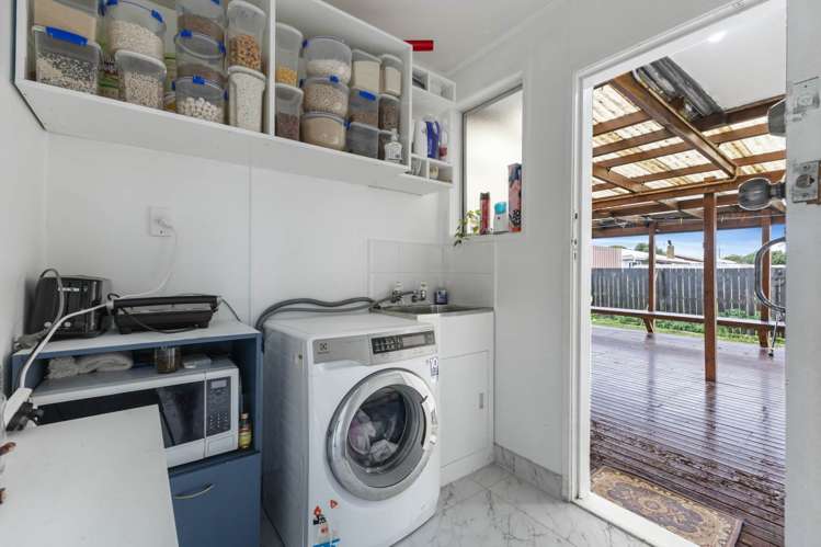 9 Cathay Lane Takanini_15