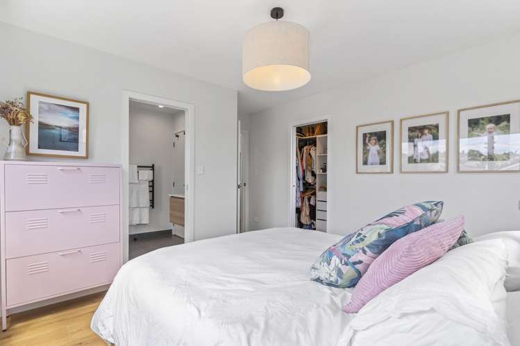 19 Silverton Avenue Wai O Taiki Bay_11