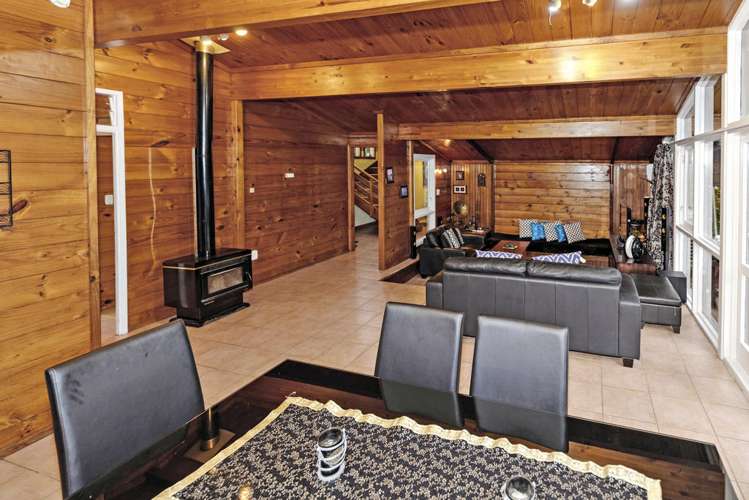 214 Woodlands Park Road Titirangi_5