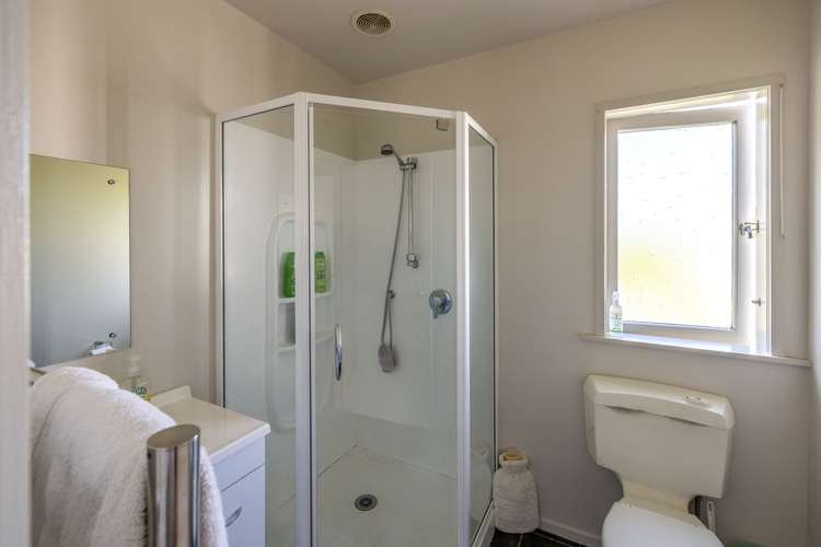 3 Bryan Road Surfdale_13