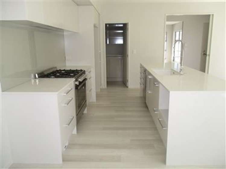 21 Andalusian Way Karaka_4