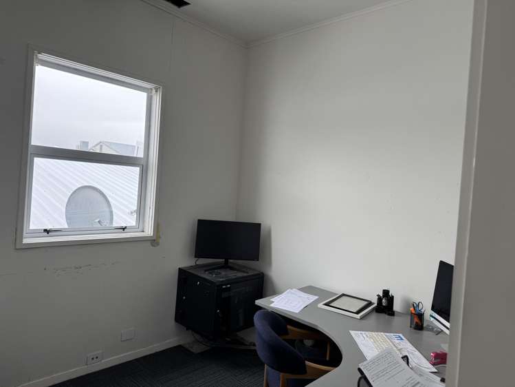 Tenancy 2/L1/405-407 King Street North Hastings_5