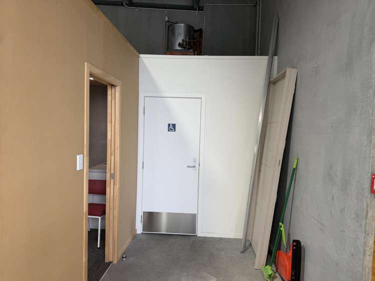 2/16 Gloucester Street Greenmeadows_4