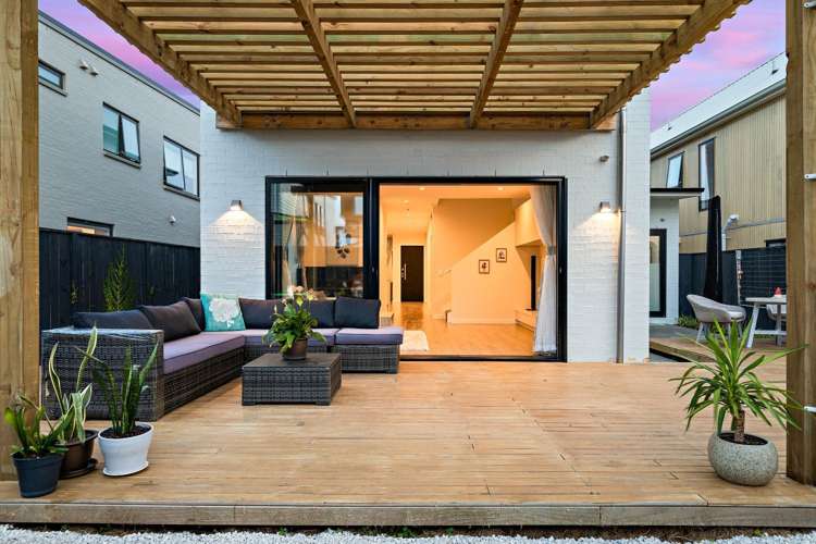 14 Sacred Kingfisher Road Hobsonville_1