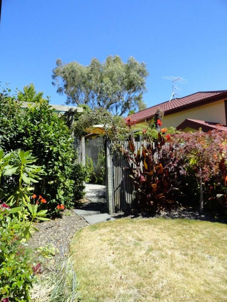 16 Orpington Place Stoke_19