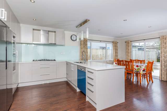 140q Hepburn Road Glendene_2