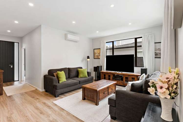 11 Sidwell Road Wainui_2