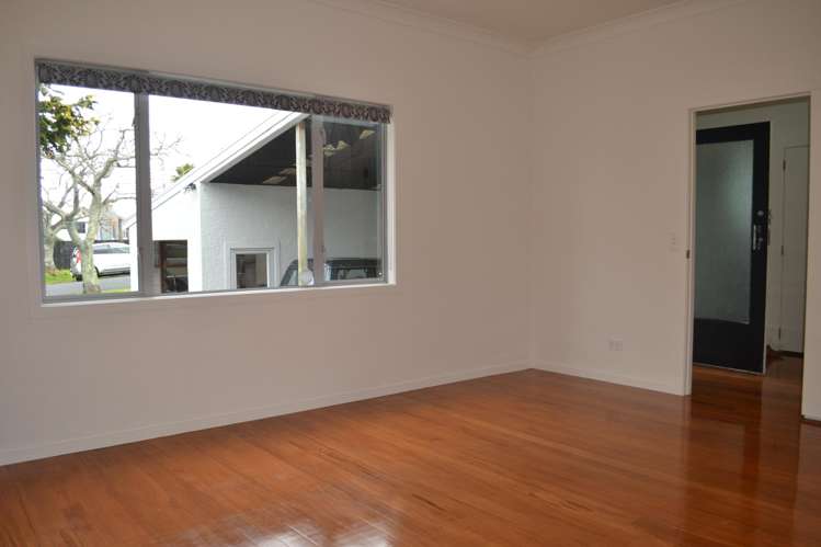 34 Wallath Road Onehunga_4